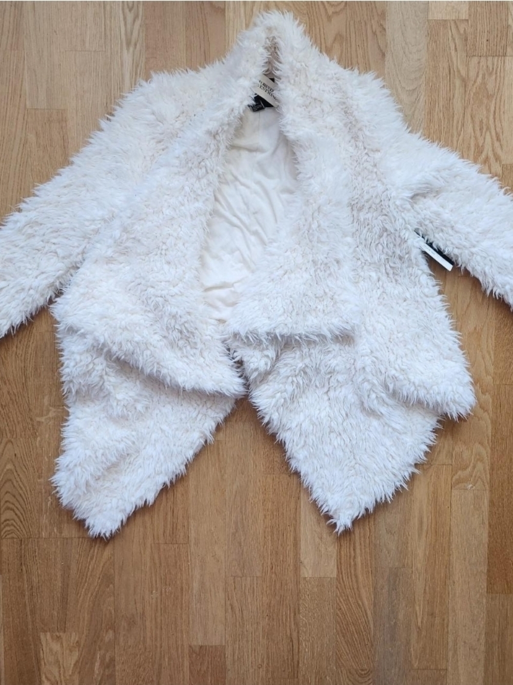 Forever 21 Plush Faux Fur Jacket in Cream